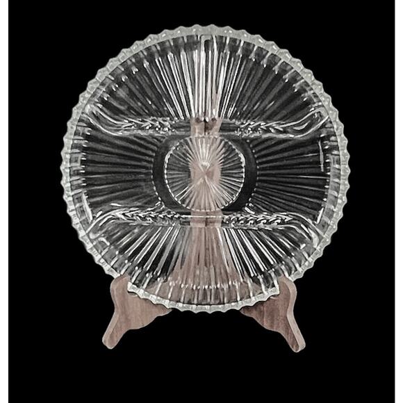 Relish Tray Clear Pressed Glass Ribbed 4 Section Serving Dish Round 10" Vintage - Picture 3 of 10